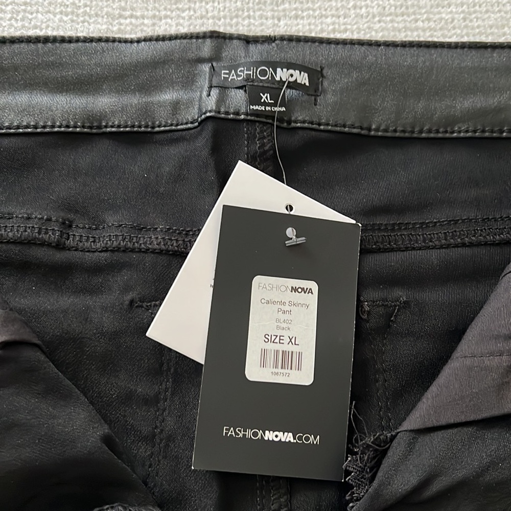 Faux leather pants - Picture 5 of 6